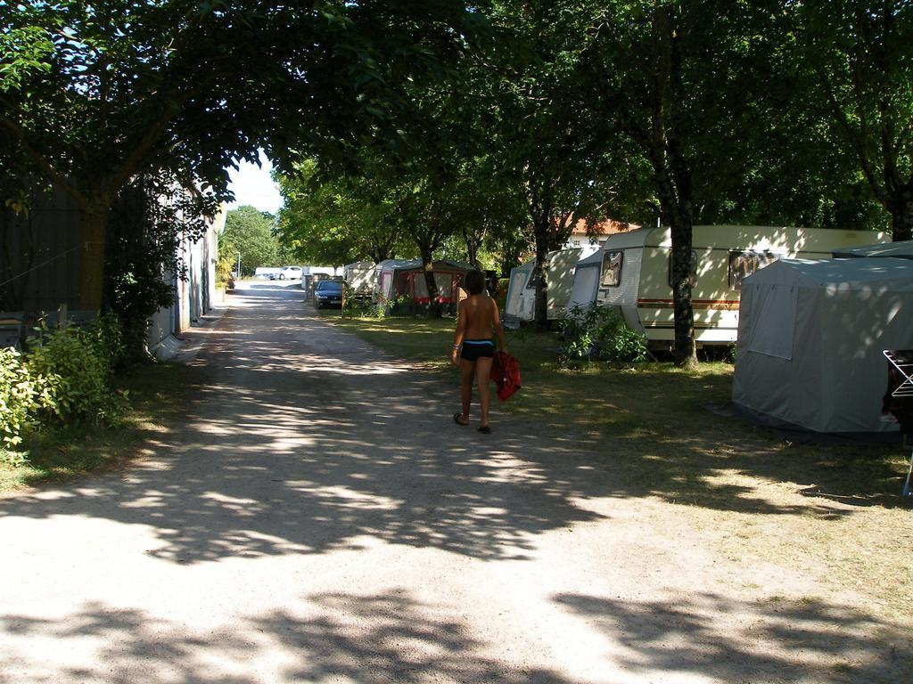 Team Holiday - Camping Du Petit Pont Arvert Exterior photo